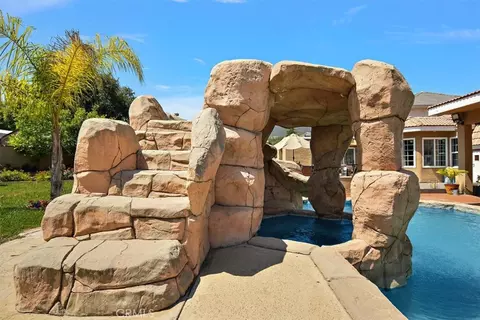 Exterior - 2335 N San Antonio Ave, Upland, CA 91784 photo 9 of 14