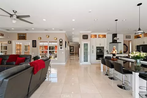 Entry Way - 2335 N San Antonio Ave, Upland, CA 91784 photo 3 of 6