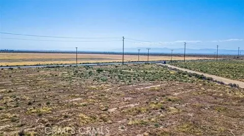 70 Antelope, Lancaster, CA 93536