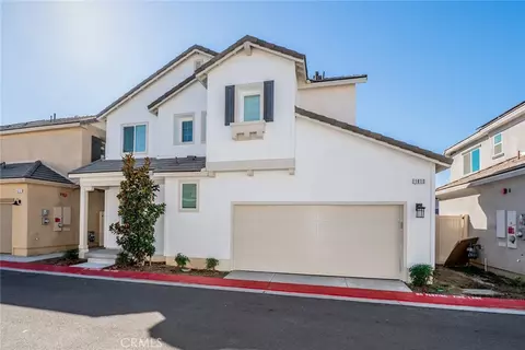 1810 Park Place Ln, Riverside, CA 92501