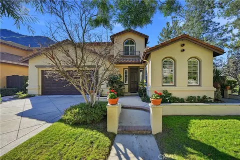 10 Boulder Ridge Ct, Azusa, CA 91702