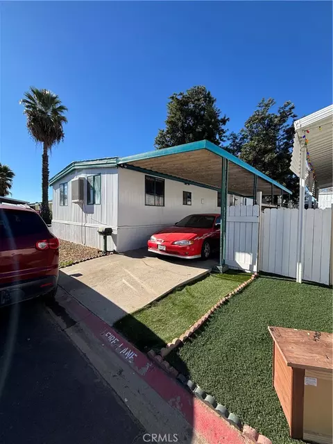 350 E San Jacinto, Perris, CA 92571