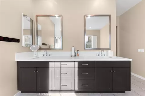 Bath - 115 Frame, Irvine, CA 92618 photo 2 of 4