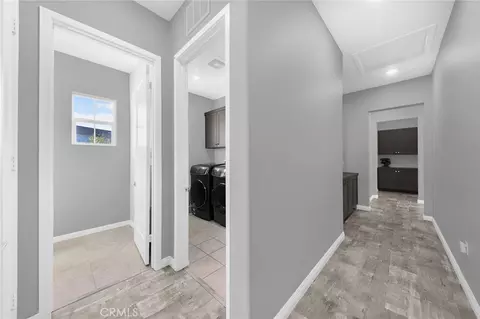Entry Way - 115 Frame, Irvine, CA 92618 photo 3 of 8