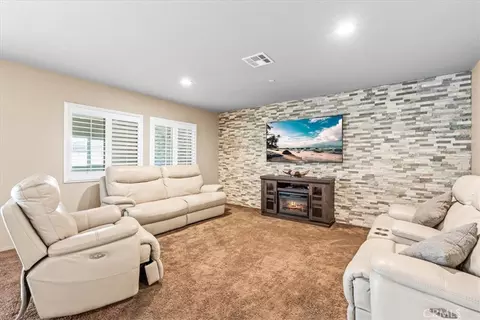 6978 Alderwood Dr, Fontana, CA 92336