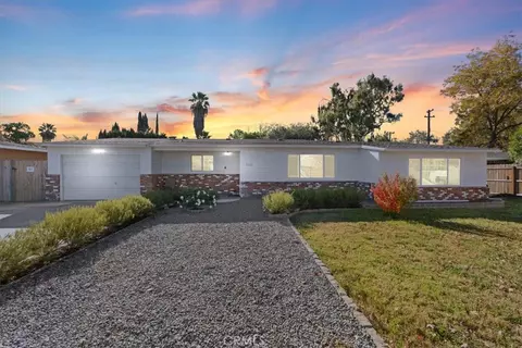 118 Bryn Mawr Rd, Claremont, CA 91711