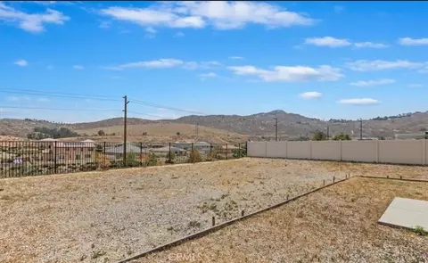 Exterior - 21288 Telegraph Rd, Riverside, CA 92507 photo 2 of 5