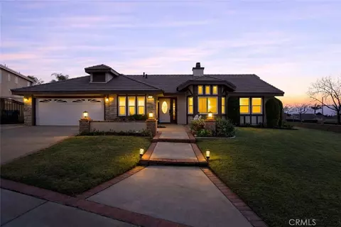 2062 Havenhurst Way, Upland, CA 91784