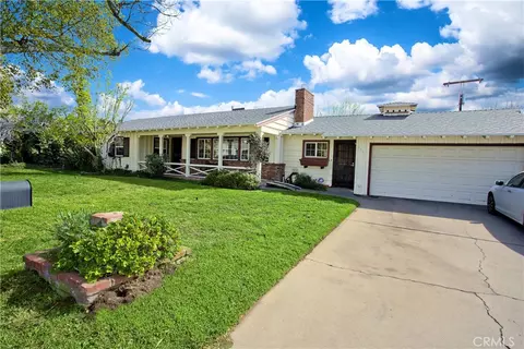 535 Fairmont Dr, San Bernardino, CA 92404