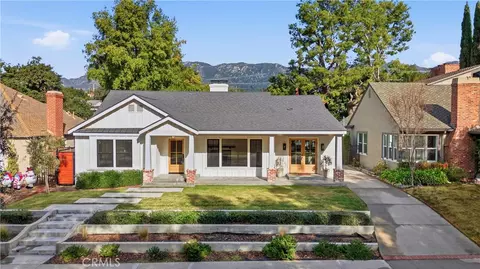 1230 Oak Cir, Glendale, CA 91208