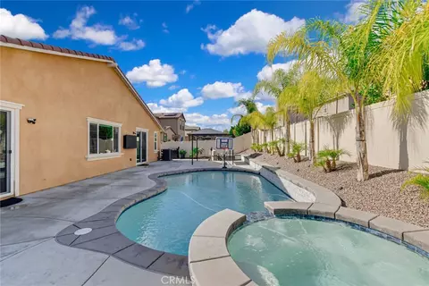 24668 Legion Ct, Menifee, CA 92584