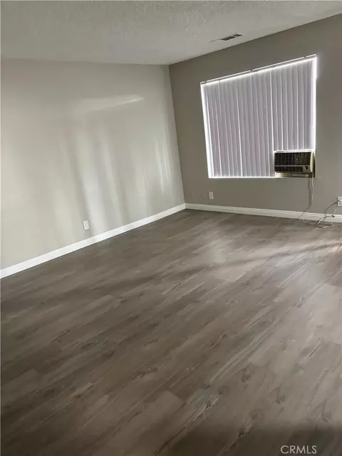 Living - 17802 Quantico, Apple Valley, CA 92307 photo 1 of 1