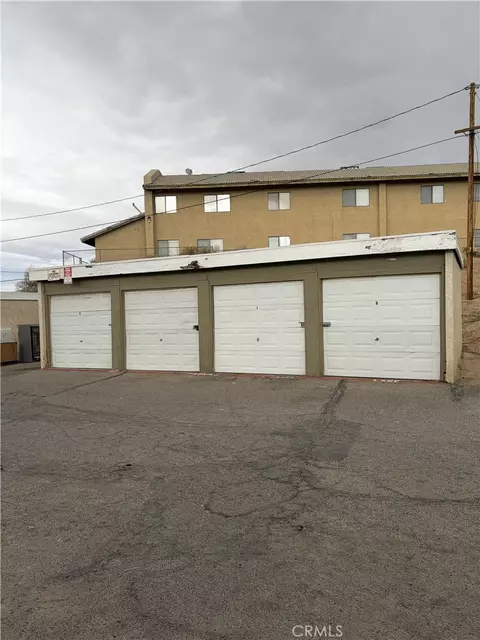 Exterior - 17802 Quantico, Apple Valley, CA 92307 photo 3 of 7