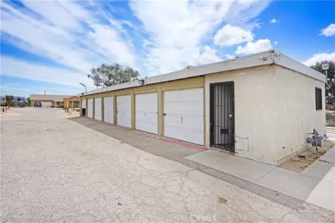 Exterior - 17802 Quantico, Apple Valley, CA 92307 photo 6 of 7