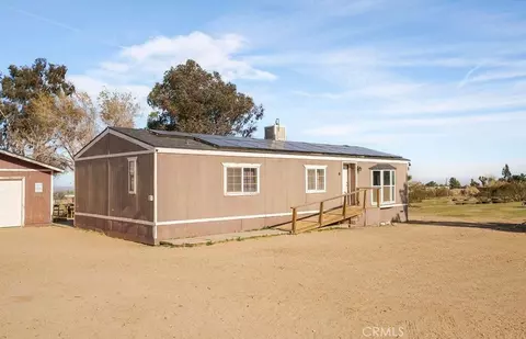5132 Sunset Rd, Phelan, CA 92371