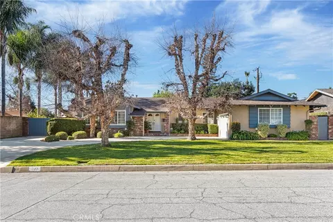 207 S Hacienda Ave, Glendora, CA 91741