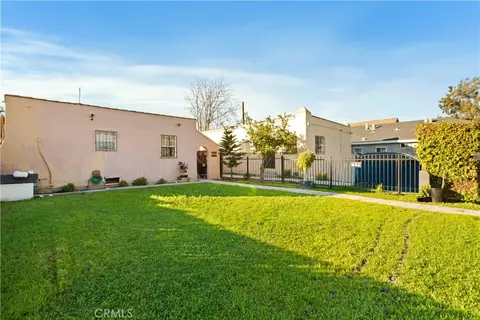 8449 S Main, Los Angeles, CA 90003