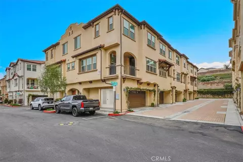 901 Sunset Rdg, Lake Forest, CA 92610