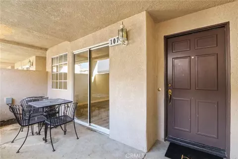 1215 N San Gabriel #107, Azusa, CA 91702