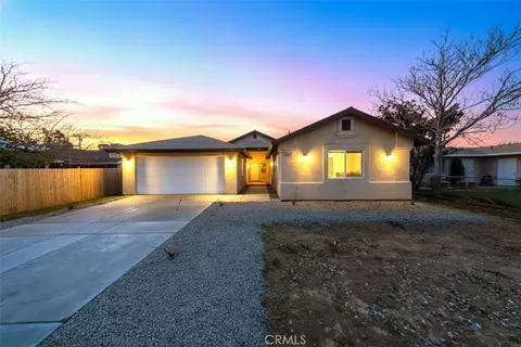 16241 Chestnut St, Hesperia, CA 92345