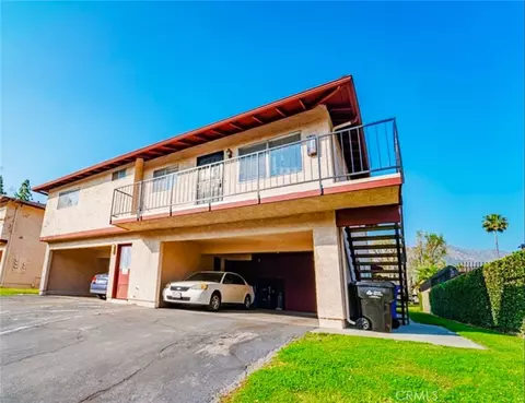 1126 W Calle De La Luna #4, Azusa, CA 91702