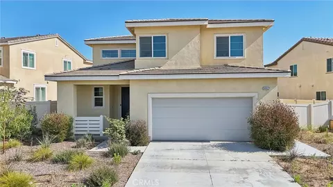 Exterior - 36927 Arezzo Ct, Beaumont, CA 92223 photo 4 of 10