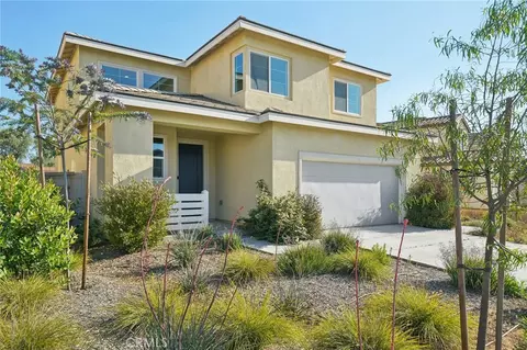 Exterior - 36927 Arezzo Ct, Beaumont, CA 92223 photo 3 of 10