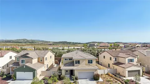 View/Area - 36927 Arezzo Ct, Beaumont, CA 92223 photo 1 of 4