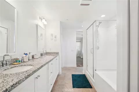 Bath - 36927 Arezzo Ct, Beaumont, CA 92223 photo 1 of 3