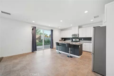Entry Way - 36927 Arezzo Ct, Beaumont, CA 92223 photo 4 of 9