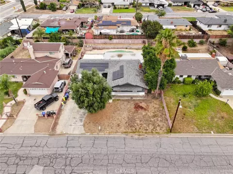 26136 23rd, Highland, CA 92346
