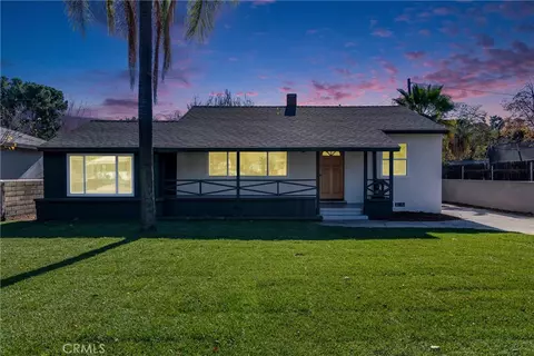 871 W 29th St, San Bernardino, CA 92405