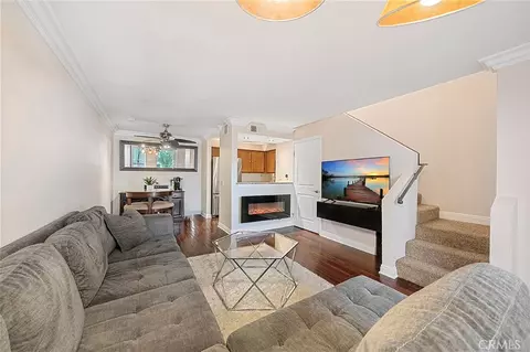 355 N Maple St #245, Burbank, CA 91505