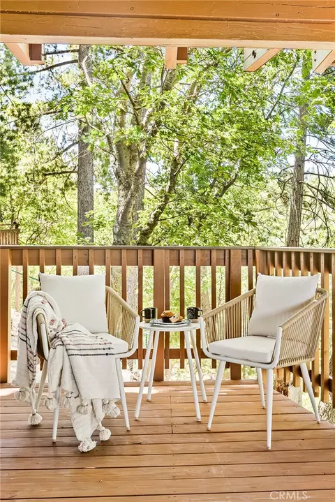 Exterior - 1296 Calgary Dr, Lake Arrowhead, CA 92352 photo 8 of 9
