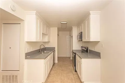 1265 Kendall #811, San Bernardino, CA 92407