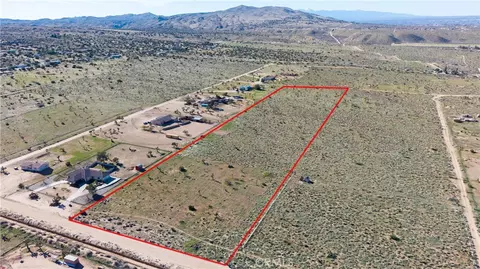 9588 Milpas, Apple Valley, CA 92308