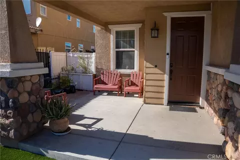 Exterior - 8738 Redondo Ave, Hesperia, CA 92344 photo 3 of 6