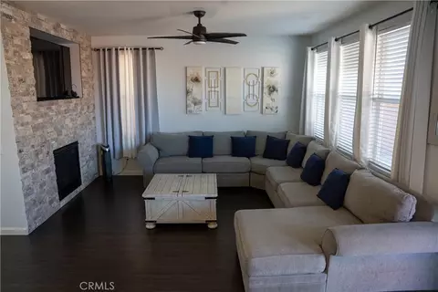 Living - 8738 Redondo Ave, Hesperia, CA 92344 photo 3 of 3
