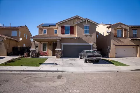 Exterior - 8738 Redondo Ave, Hesperia, CA 92344 photo 2 of 6