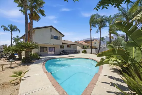 Exterior - 7055 Mango St, Rancho Cucamonga, CA 91701 photo 13 of 14