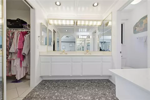 Bath - 7055 Mango St, Rancho Cucamonga, CA 91701 photo 2 of 5