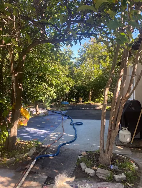 Exterior - 10246 Haddon, Pacoima, CA 91331 photo 2 of 3