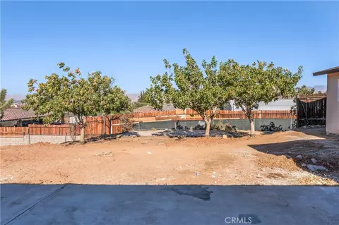 Exterior - 17820 Sycamore St, Hesperia, CA 92345 photo 3 of 4