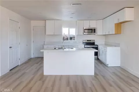 Other - 17820 Sycamore St, Hesperia, CA 92345 photo 2 of 6