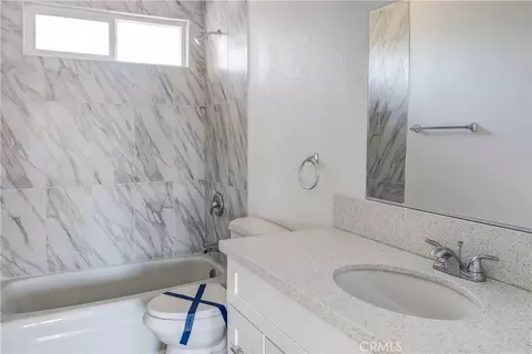 Bath - 17820 Sycamore St, Hesperia, CA 92345 photo 3 of 3