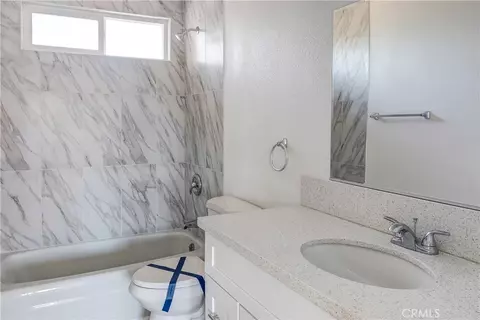 Bath - 17820 Sycamore St, Hesperia, CA 92345 photo 3 of 3