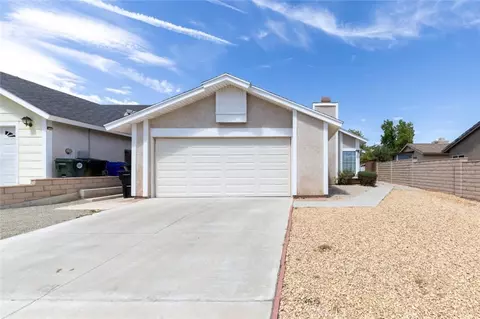 16880 Glennaire Ave, Victorville, CA 92395