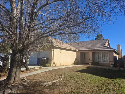 13049 Nelliebell Dr, Victorville, CA 92392