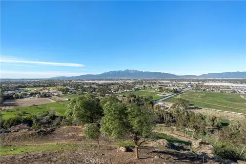 View/Area - 11251 Laurel, Bloomington, CA 92316 photo 2 of 13