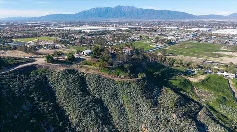 View/Area - 11251 Laurel, Bloomington, CA 92316 photo 6 of 13